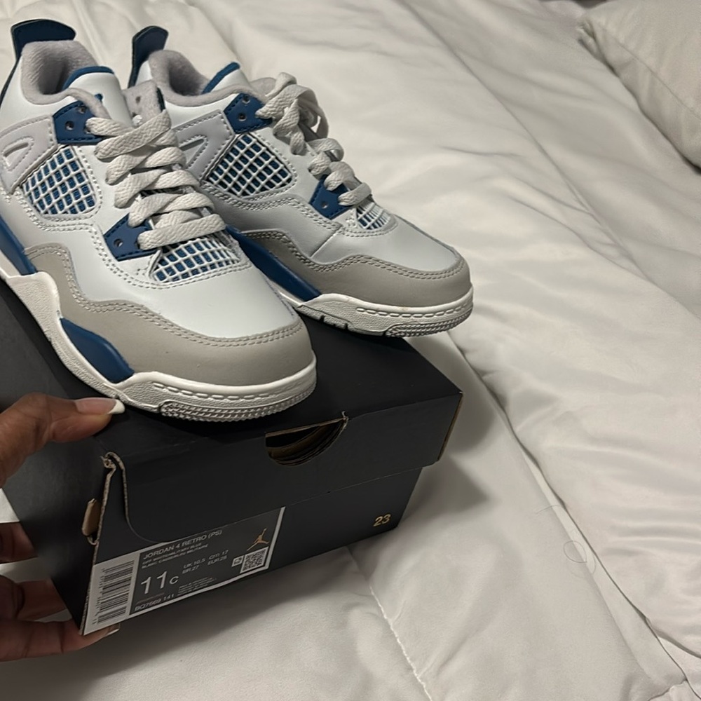 Nike shoes